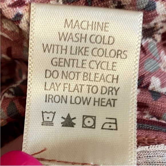 NWOT MAX STUDIO SIZE MEDIUM BOHEMIAN STYLE MINI DRESS in PURPLE and BROWNS - Picture 7 of 7